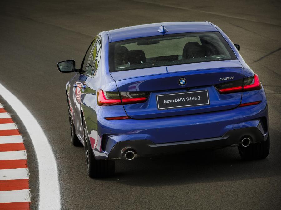  BMW 330i M Sport (G20) 2019 года  (LA) (фото 10 из 32)